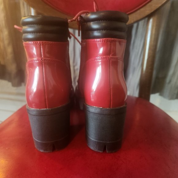 red combat boots with black heel - Picture 2 of 6